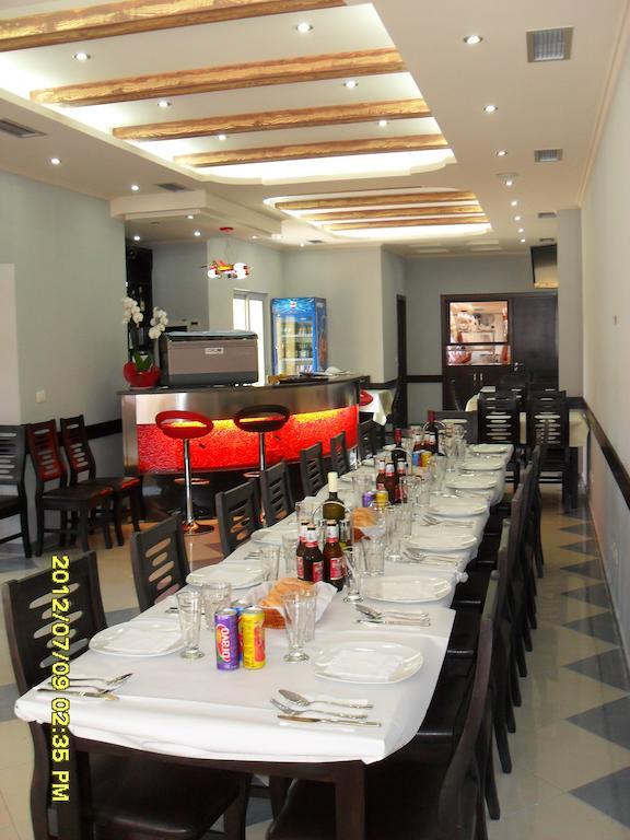 Hotel Restaurant Globi Velipojë Exterior foto